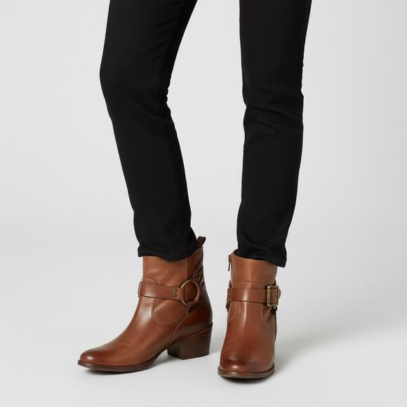 FRYE Zoe Ring Short Leather Heeled Ankle Boots Women's Sz 8 Cognac Equestrian - Picture 1 of 11